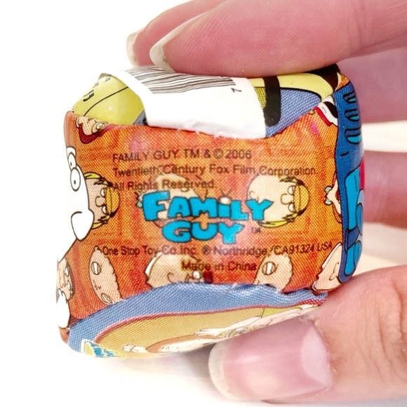 Family Guy Brian Griffins Guide to Booze and Broads Book Plus Hacky Sacks Balls - Picture 10 of 16